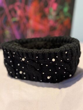 Pearl & Rhinestone Black Knit Headband